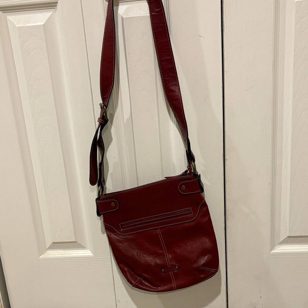 Elegant Red Leather Shoulder Bag